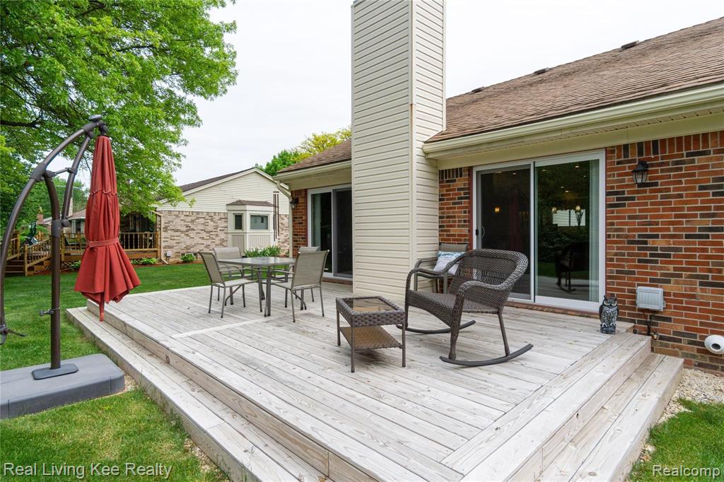 2160 Warrington Road Rochester Hills, MI 48307 - Photo 8 of 55