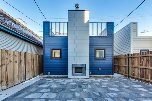 $1,950,000 | 2213 West Huron Street, Chicago, IL 60612