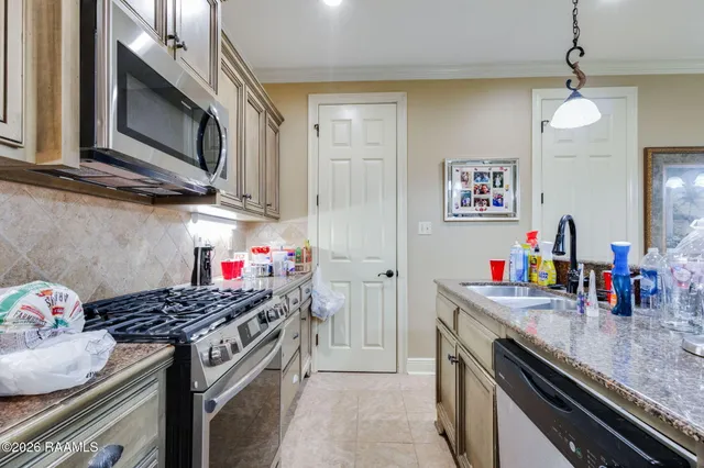 $320,000 | 117 Warmstone Bridge Drive, Lafayette, LA 70508