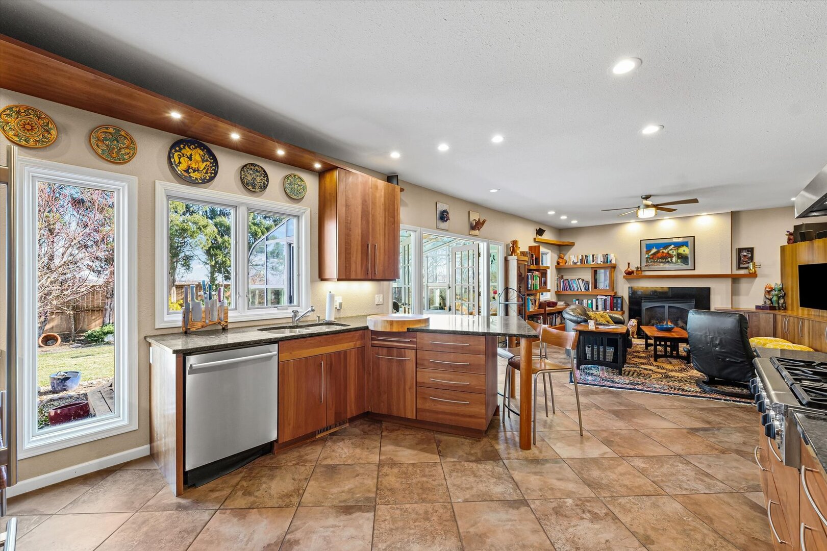 2808 Woodridge Road Champaign, IL 61822 - Photo 18 of 61