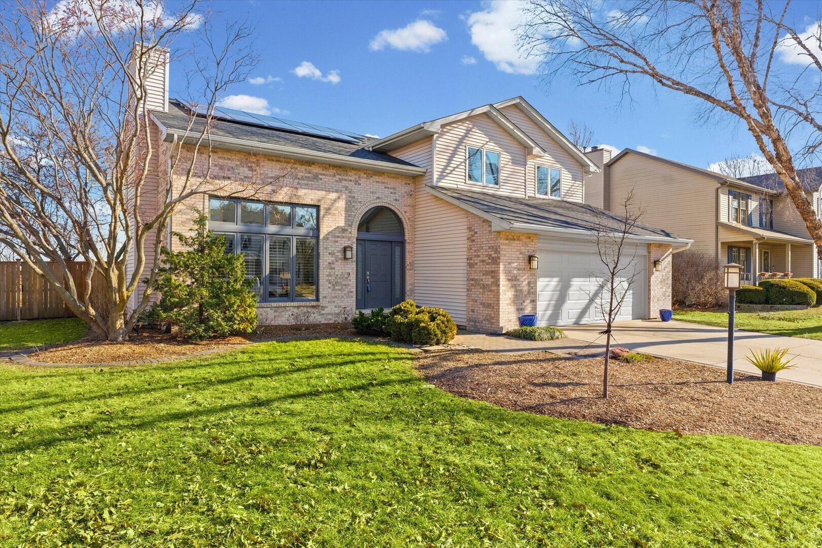 2808 Woodridge Road Champaign, IL 61822 - Photo 2 of 61