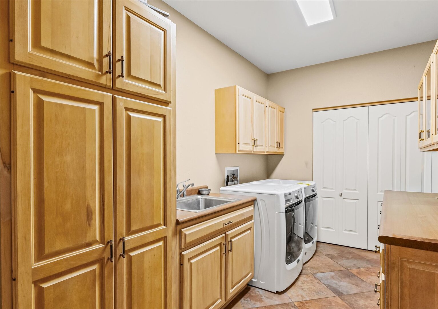 2808 Woodridge Road Champaign, IL 61822 - Photo 34 of 61