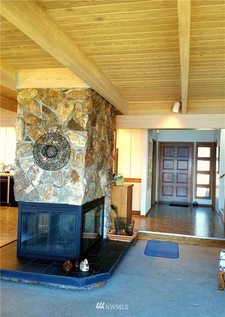 390 Cronquist Road Allyn, WA 98524 - Photo 10 of 25 Gallery Image 10