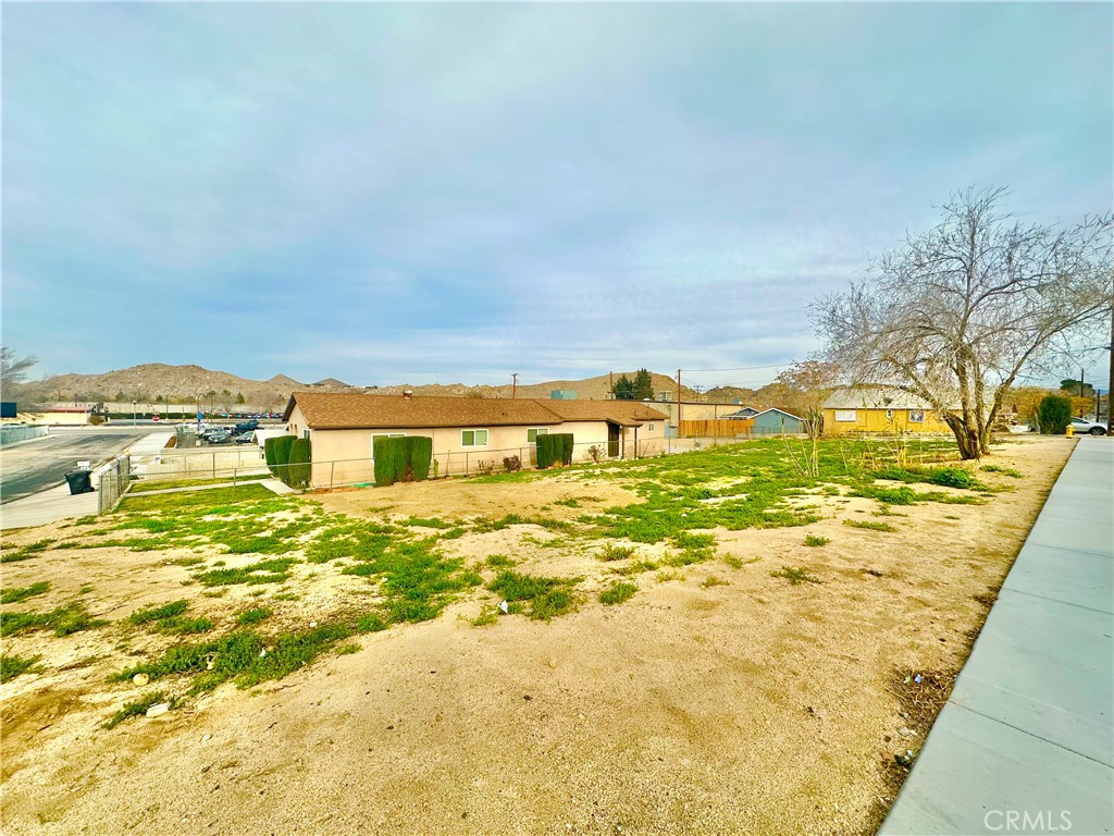 16724 C Victorville Ca  