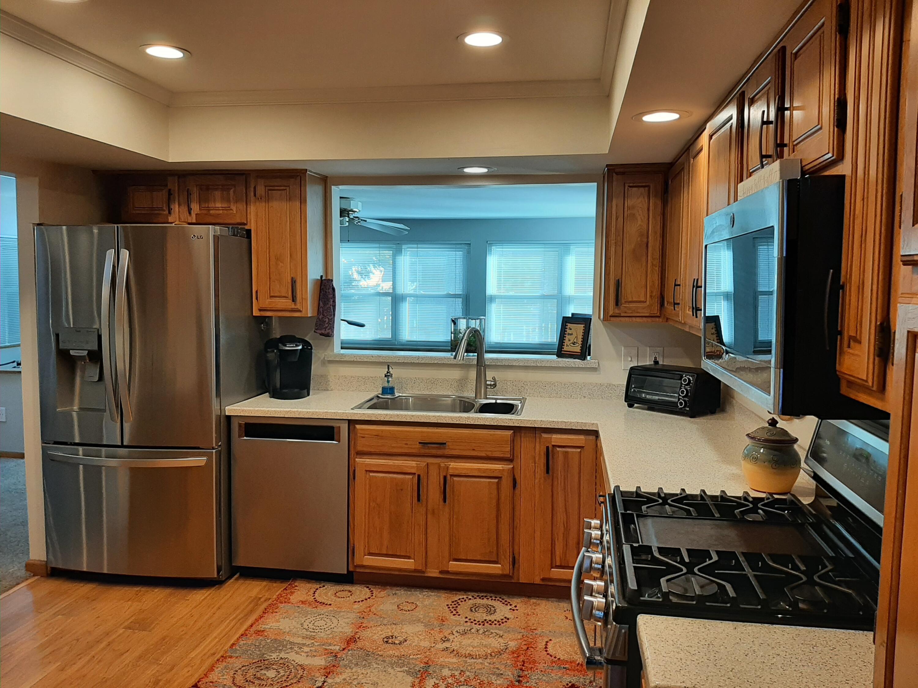2069 Chardon Road Columbus, OH 43220 - Photo 12 of 25 20221010_165953