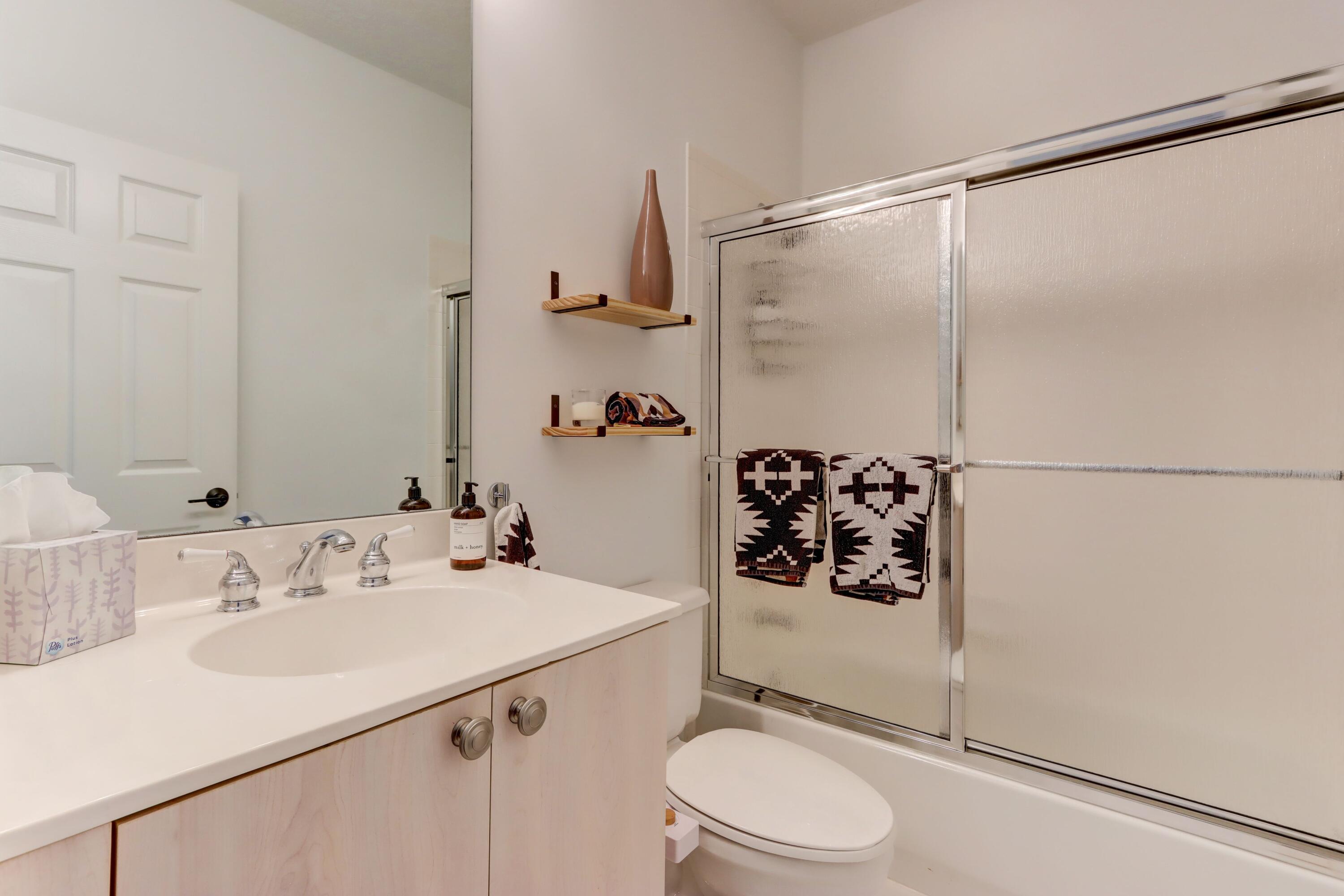6644 Northwest 42nd Way Boca Raton, FL 33496 - Photo 14 of 34 Bathroom 3