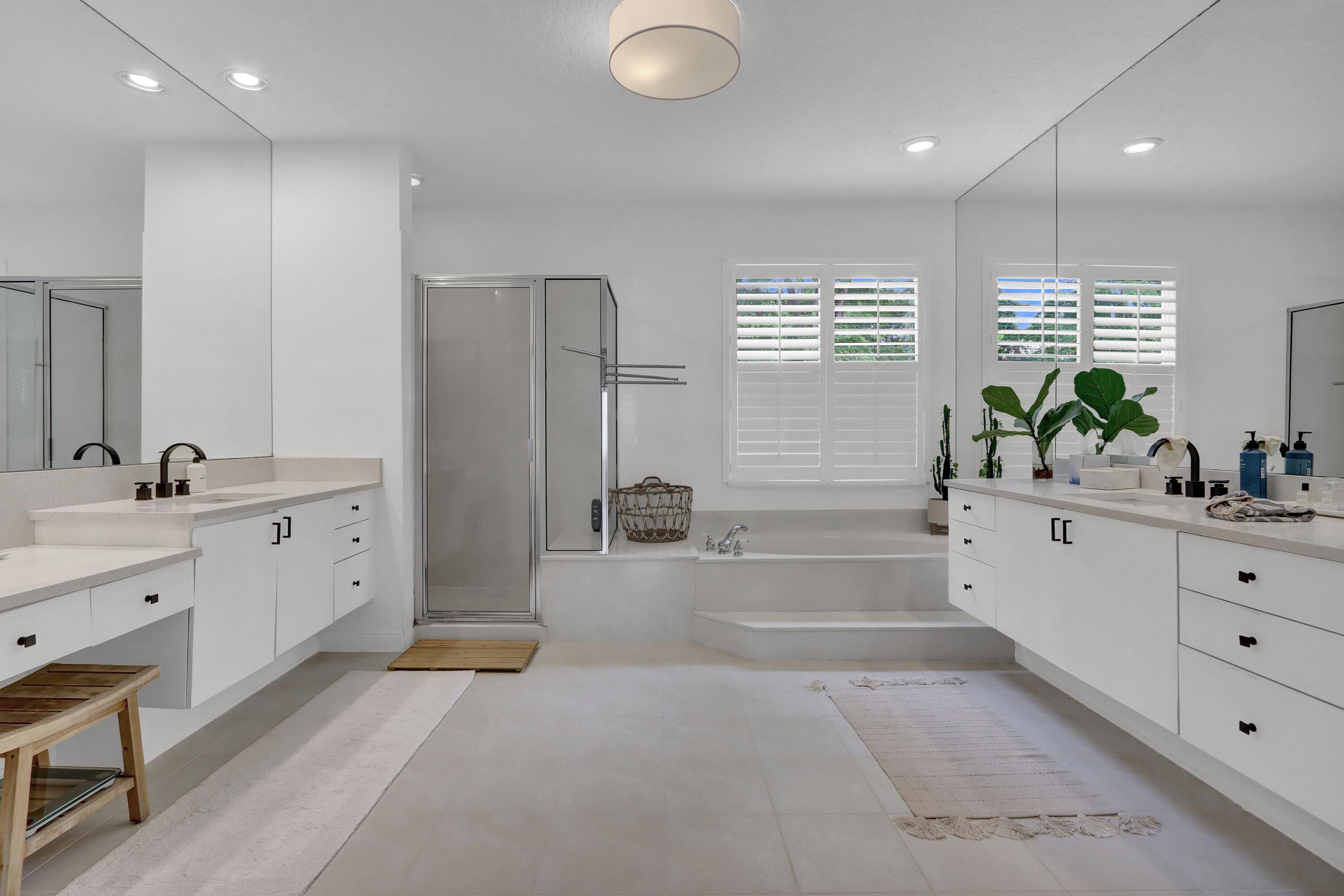 6644 Northwest 42nd Way Boca Raton, FL 33496 - Photo 9 of 34 Primary Bathroom