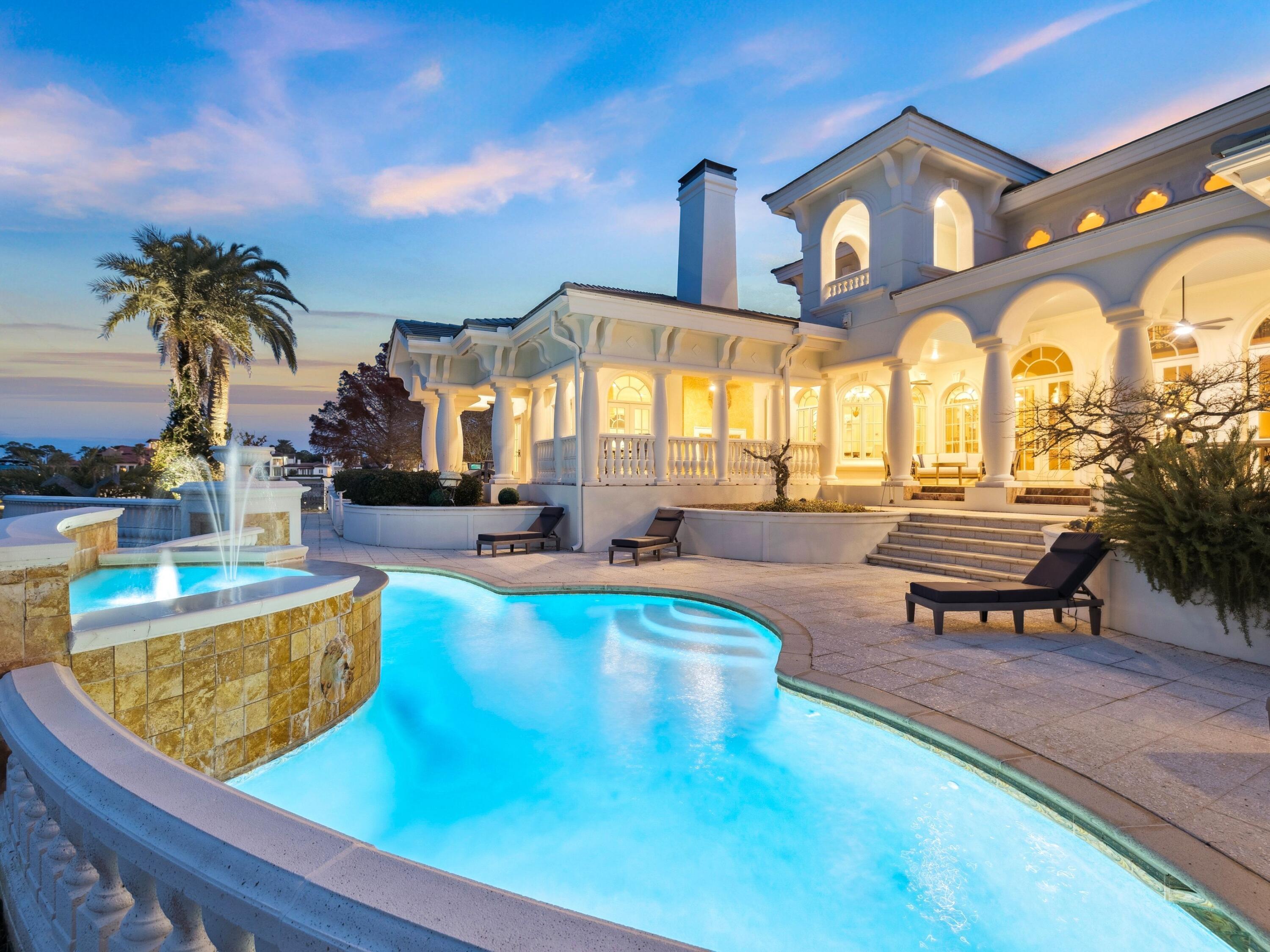 400 Coleman Point Destin, FL 32541 - Photo 2 of 47 Bayfront Luxury