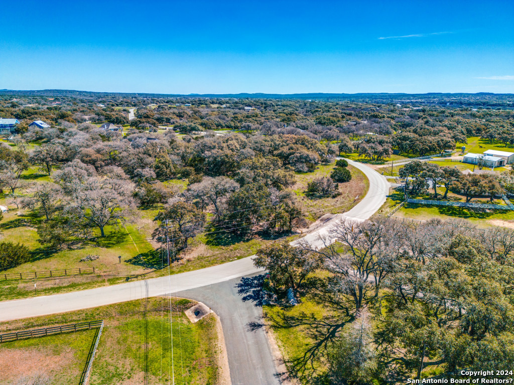7911 Silver Spur Trail Boerne, TX 78015 - Photo 10 of 12