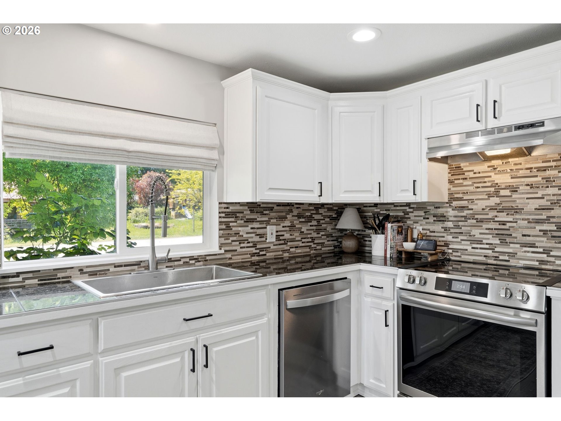 31020 Southwest Unger Road Cornelius, OR 97113 - Photo 14 of 44 Kitchen