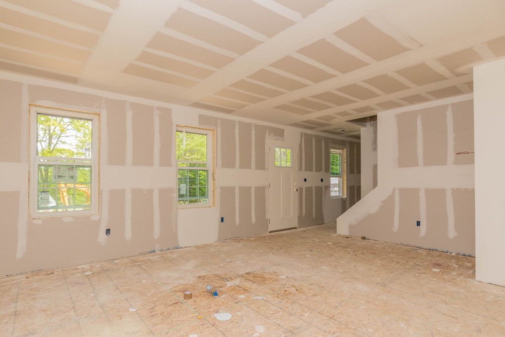 677 South Road Templeton, MA 01468 - Photo 3 of 23 an empty room with windows