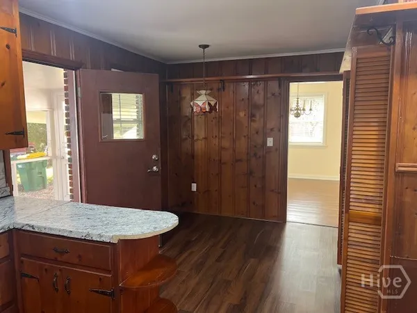 $2,300 | 16 Herty Avenue, Savannah, GA 31408