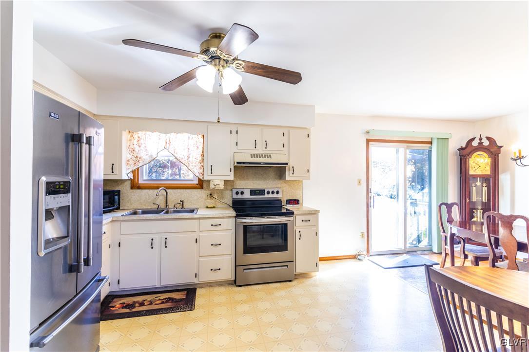 3426 Walnut Road Gilbert, PA 18331 - Photo 8 of 32 Gallery Image 8