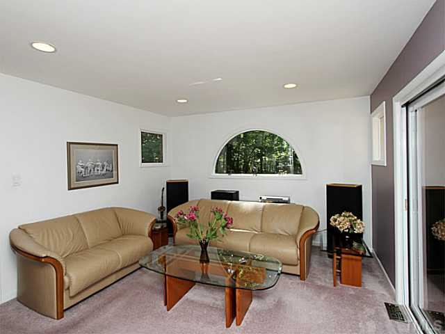 3109 Club Drive Raleigh, NC 27613 - Photo 3 of 25 Living Room
