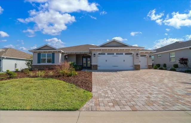 $485,000 | 8233 Southwest 93rd Terrace, Ocala, FL 34481