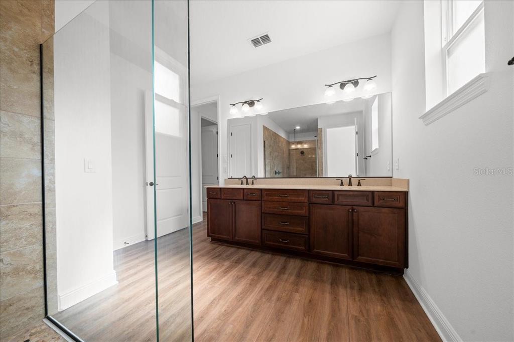 8233 Southwest 93rd Terrace Ocala, FL 34481 - Photo 32 of 63