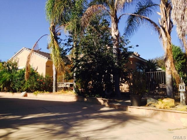 554 Rancho Santa Fe Road Encinitas, CA 92024 - Photo 1 of 10