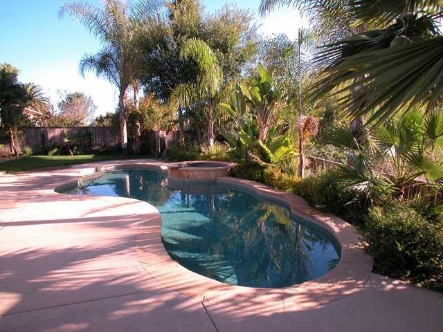 554 Rancho Santa Fe Road Encinitas, CA 92024 - Photo 2 of 10