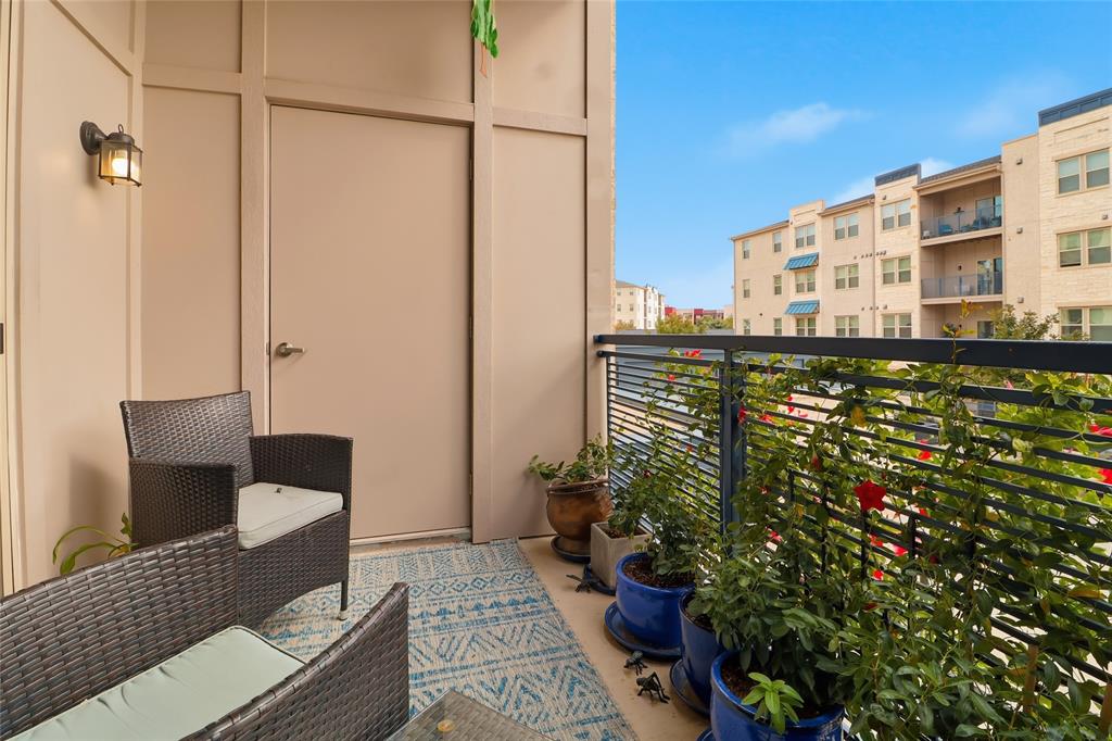651 Watters Road, Unit 8202 Allen, TX 75013 - Photo 2 of 32 a balcony with a couch