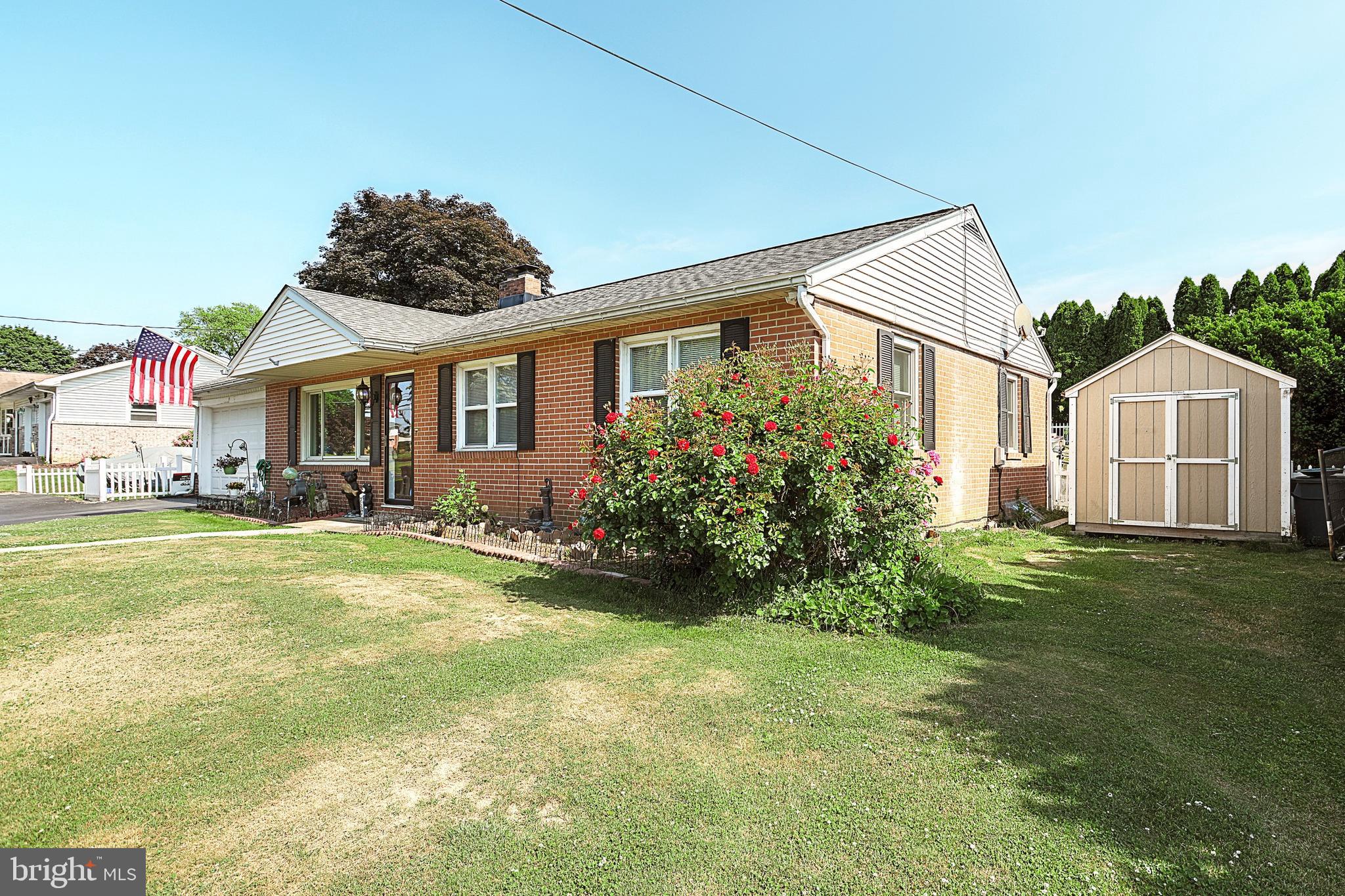 2560 Springwood Road York, PA 17402 - Photo 1 of 31 Gallery Image 1