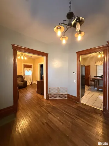 $54,900 | 796 Peck Street, Galesburg, IL 61401