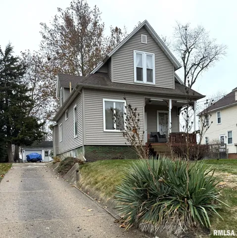 $54,900 | 796 Peck Street, Galesburg, IL 61401