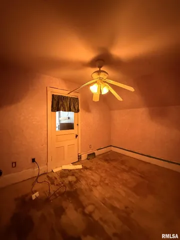 $54,900 | 796 Peck Street, Galesburg, IL 61401