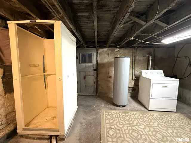 $54,900 | 796 Peck Street, Galesburg, IL 61401