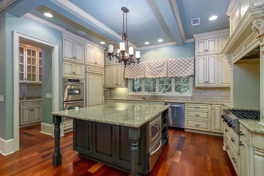 311-5 Double Churches Road Columbus, GA 31904 - Photo 15 of 44 Kitchen island.