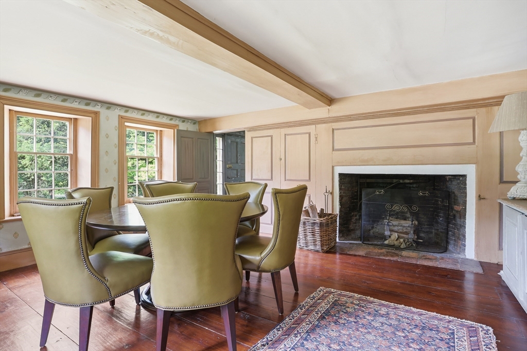 20 Powder Mill Road Concord, MA 01742 - Photo 4 of 42