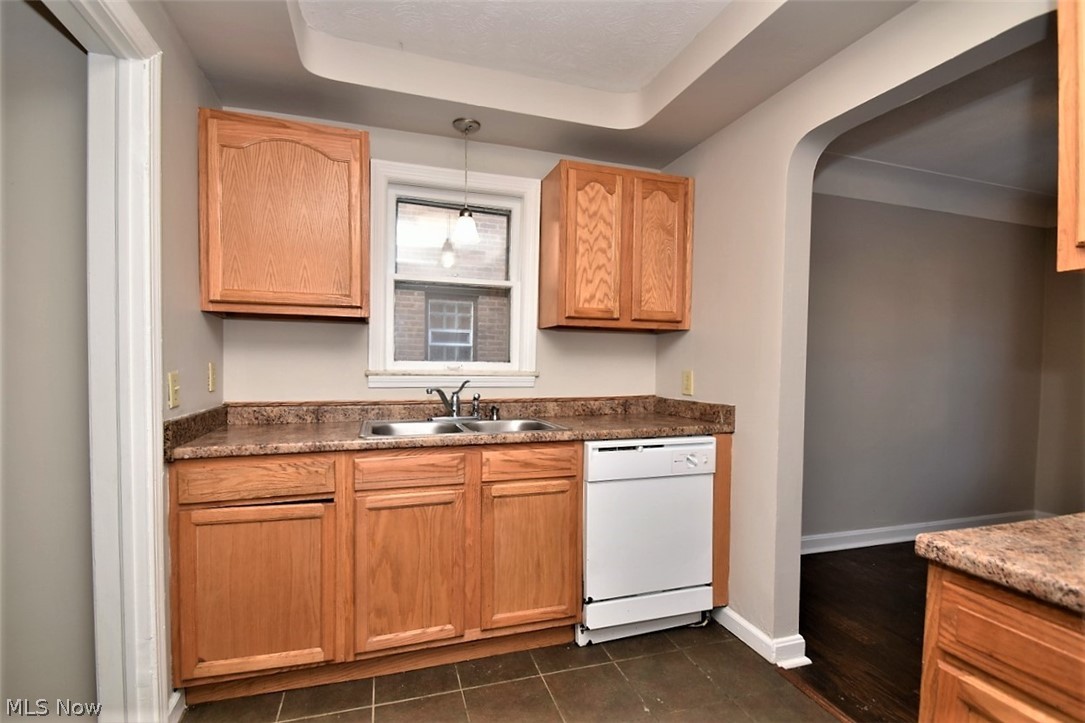 3814 Bainbridge Road Cleveland Heights, OH 44118 - Photo 13 of 35