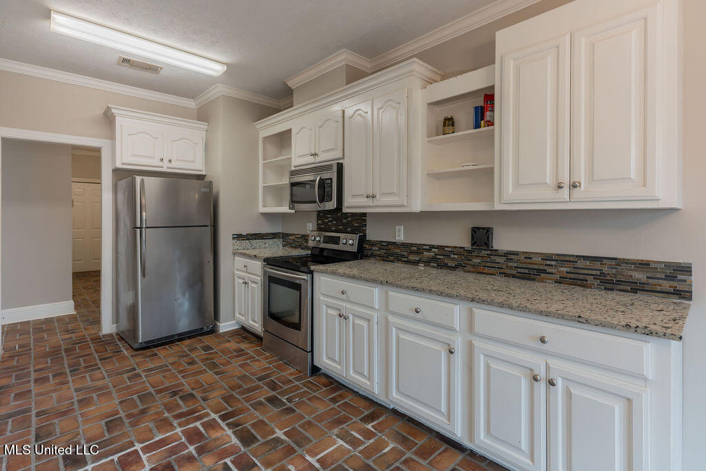 331 Cypress Creek Road Brandon, MS 39047 - Photo 20 of 65 20-Kitchen