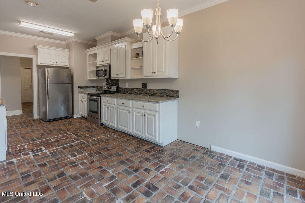 331 Cypress Creek Road Brandon, MS 39047 - Photo 24 of 65 24-EatInkitchen