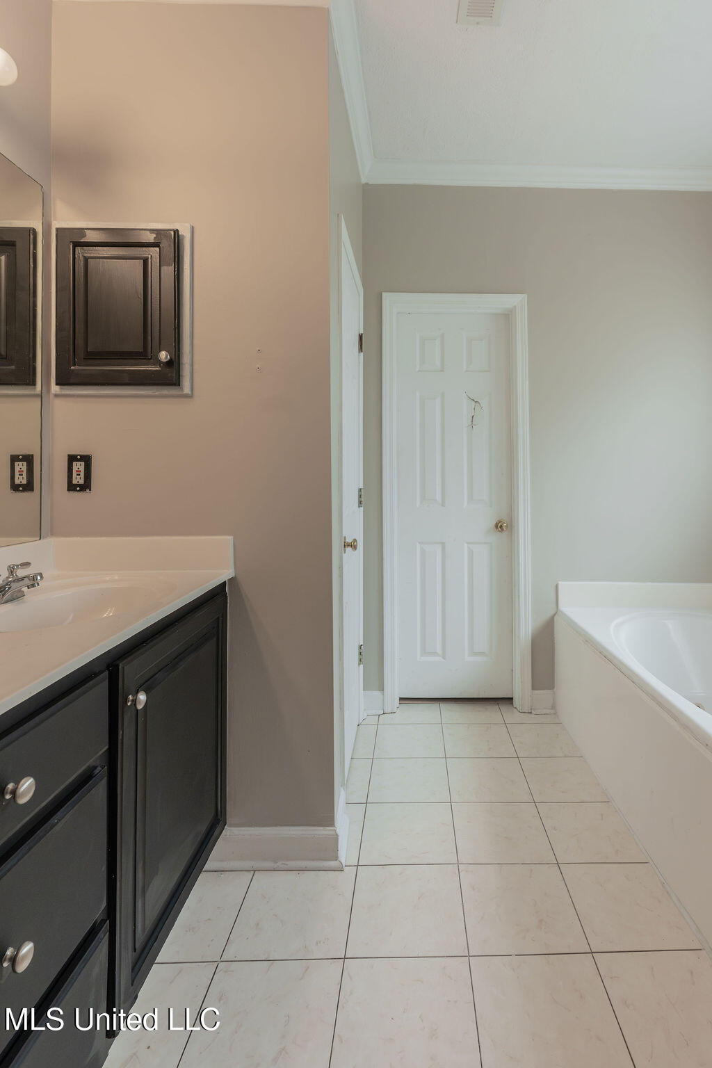 331 Cypress Creek Road Brandon, MS 39047 - Photo 33 of 65 33-PrimaryBathroom