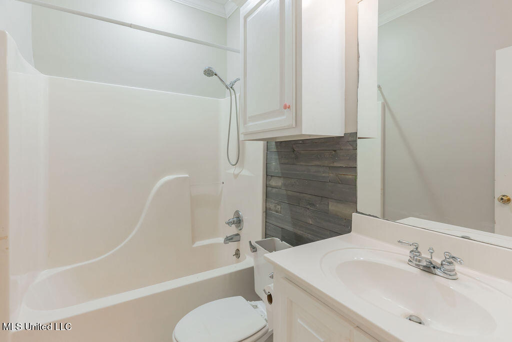 331 Cypress Creek Road Brandon, MS 39047 - Photo 44 of 65 44-HallBathroom