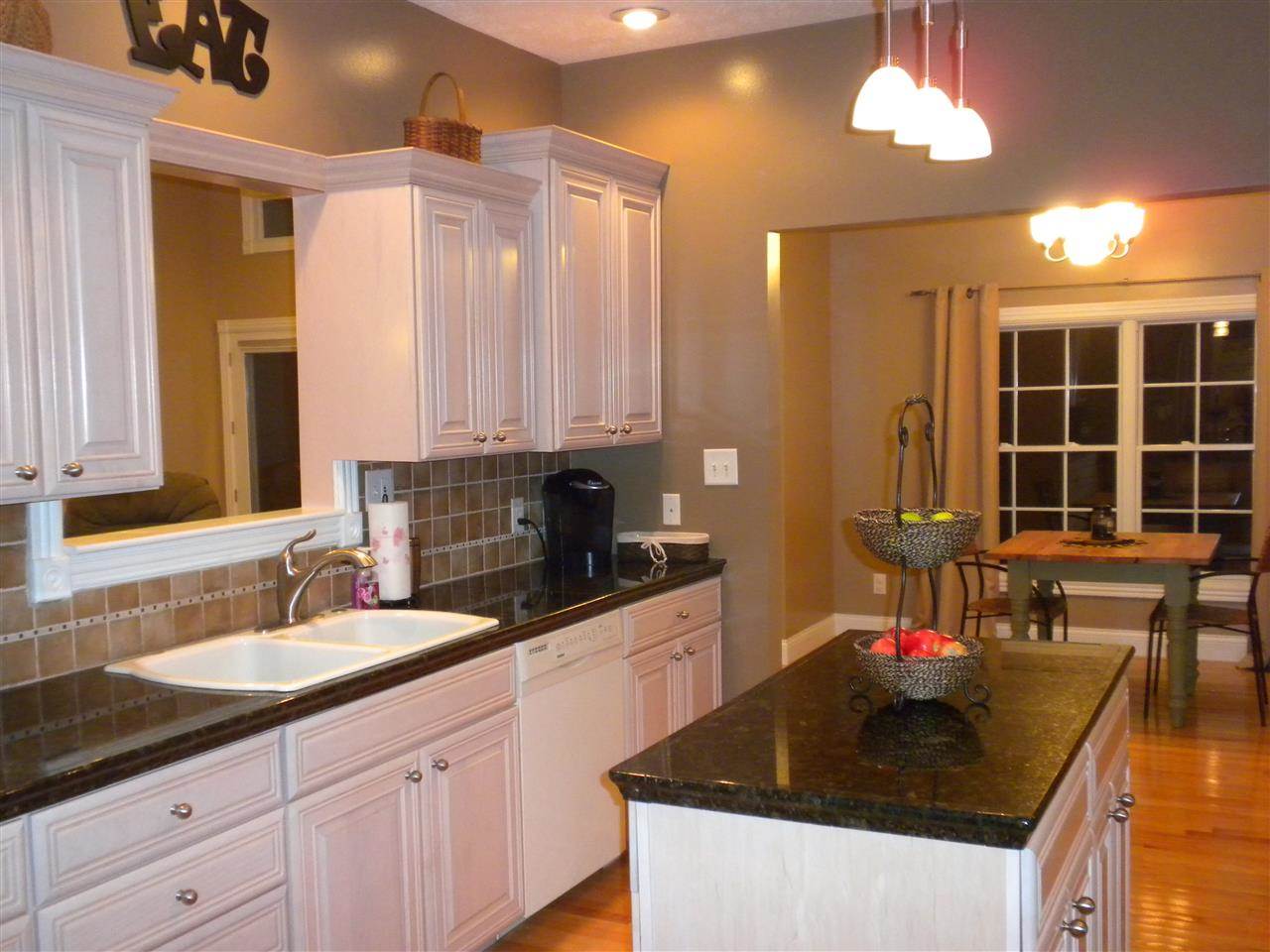 201 South Buckingham Road Yorktown, IN 47396 - Photo 5 of 28 Gallery Image 5