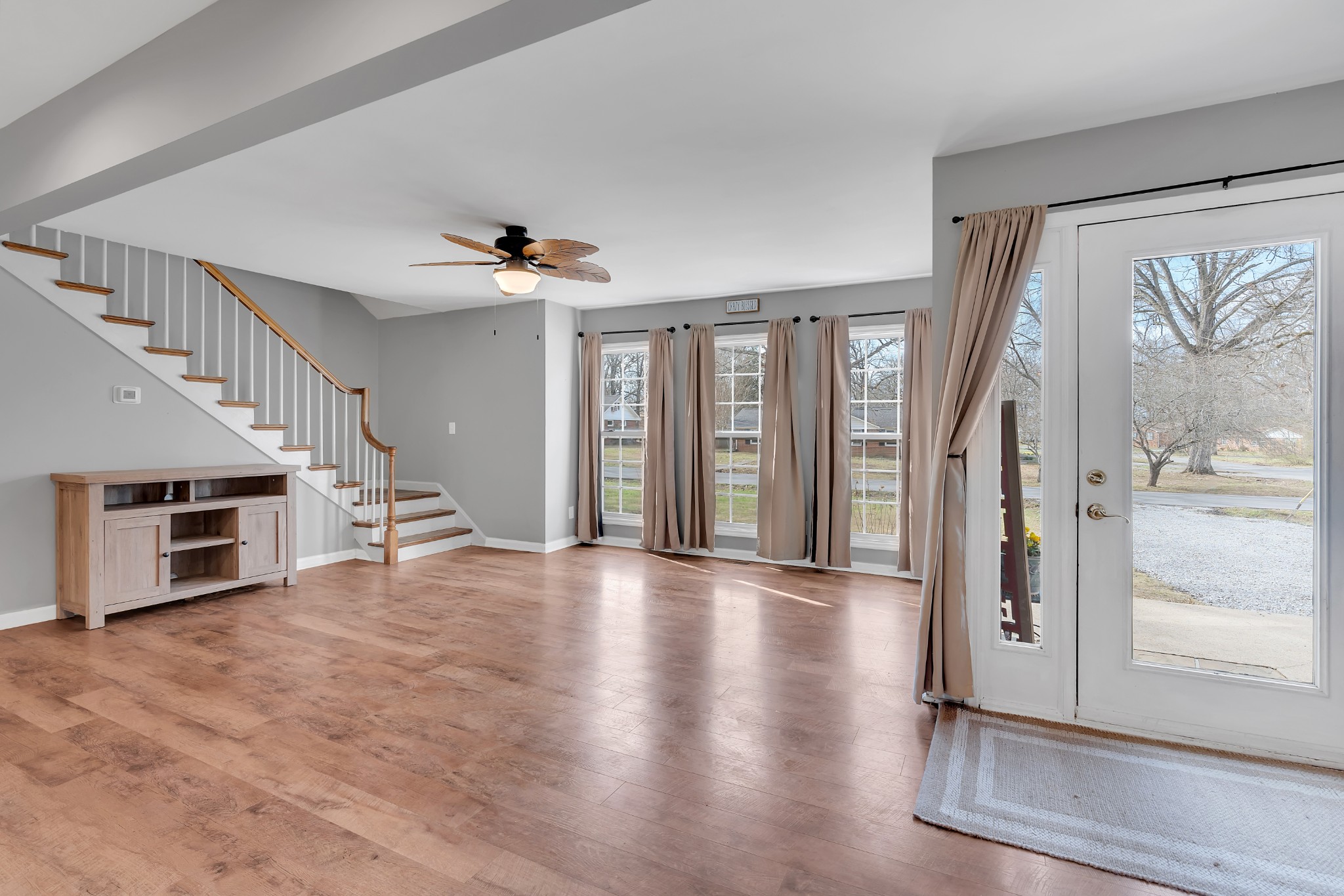 1004 Bragg Circle Tullahoma, TN 37388 - Photo 3 of 52 Gallery Image 3