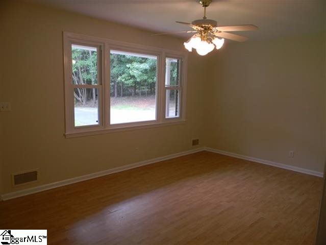 6118 Highway 11 Inman, SC 29349 - Photo 11 of 19