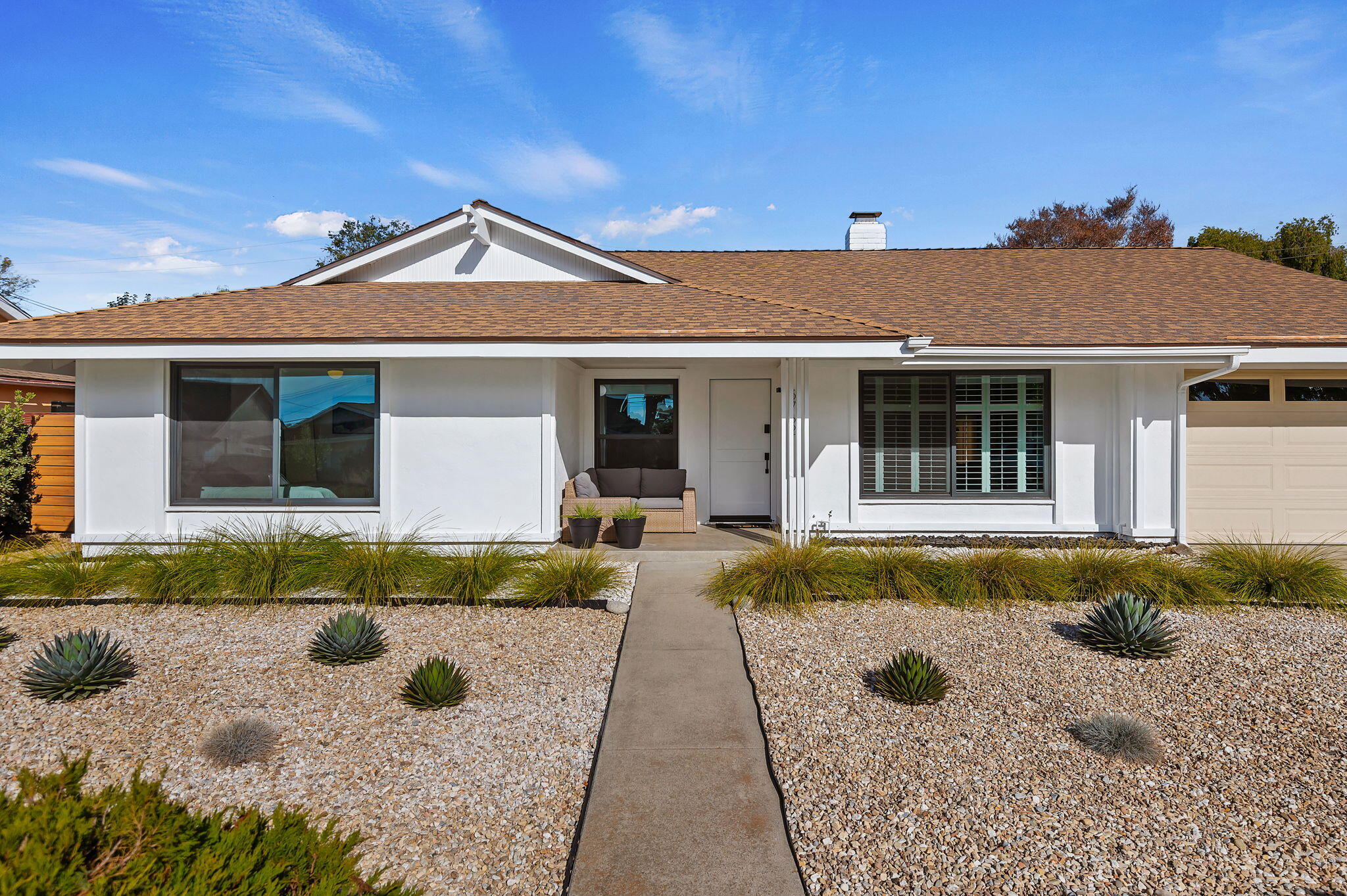 3-web-or-mls-03 - Front Yard View