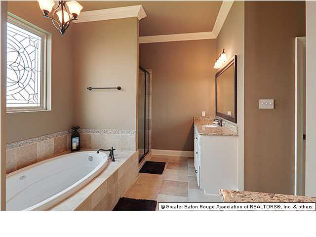 8945 Foxgate Drive Baton Rouge, LA 70809 - Photo 8 of 11 Gallery Image 8