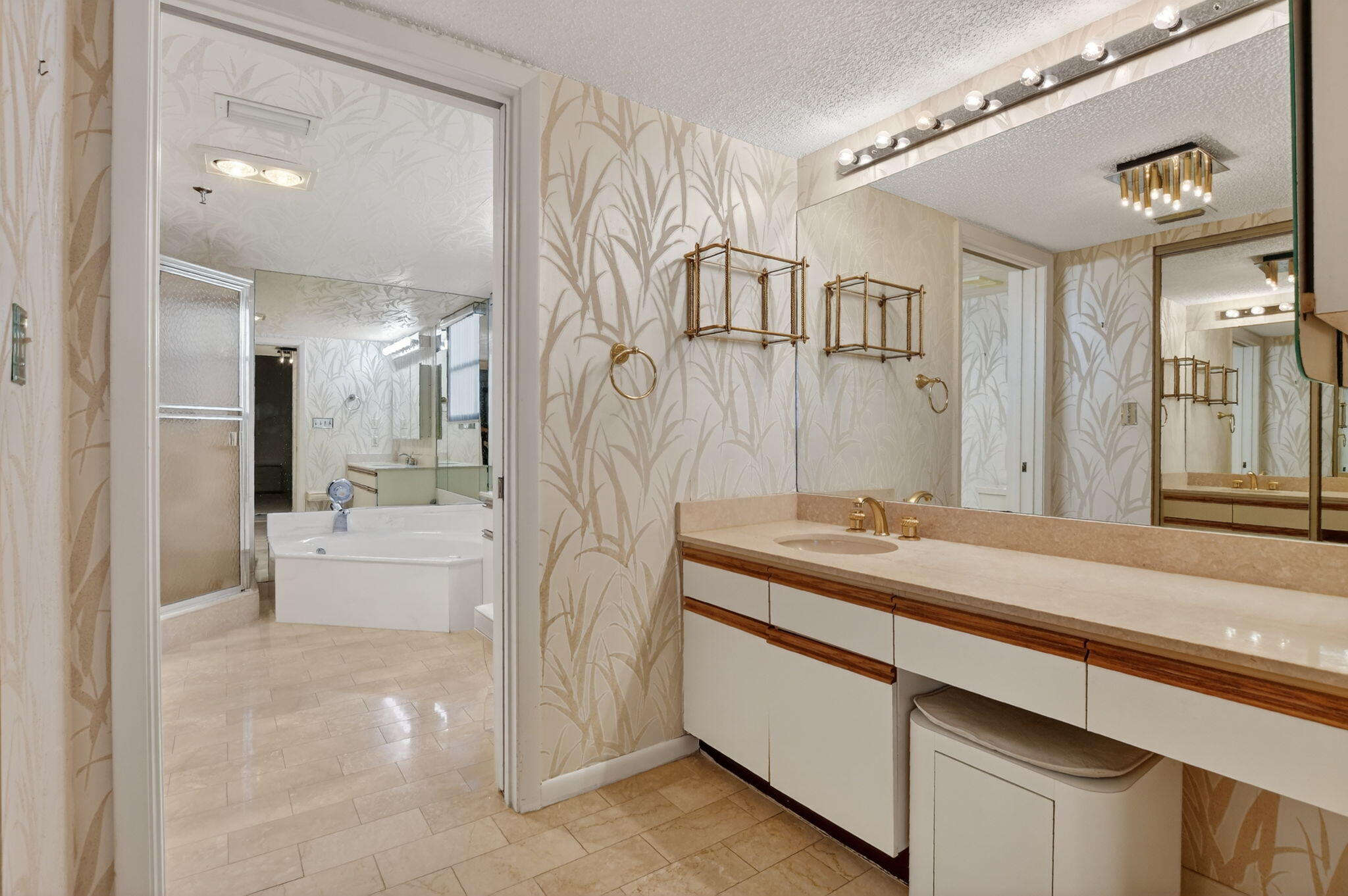 7564 Regency Lake Drive, Unit 701 Boca Raton, FL 33433 - Photo 28 of 47 master bathroom