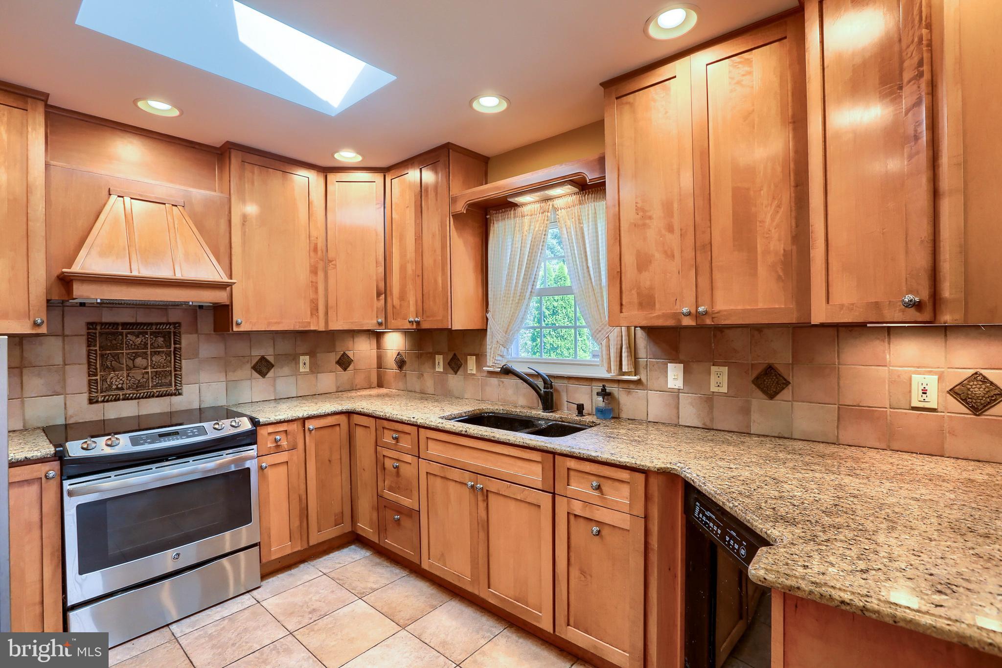 2173 Mapledale Road Elizabethtown, PA 17022 - Photo 14 of 108 Gallery Image 14