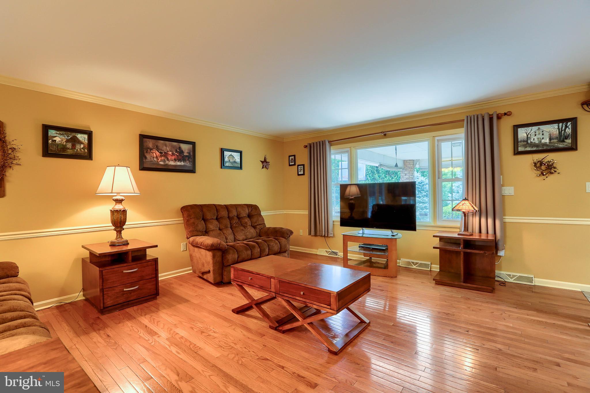 2173 Mapledale Road Elizabethtown, PA 17022 - Photo 7 of 108 Gallery Image 7