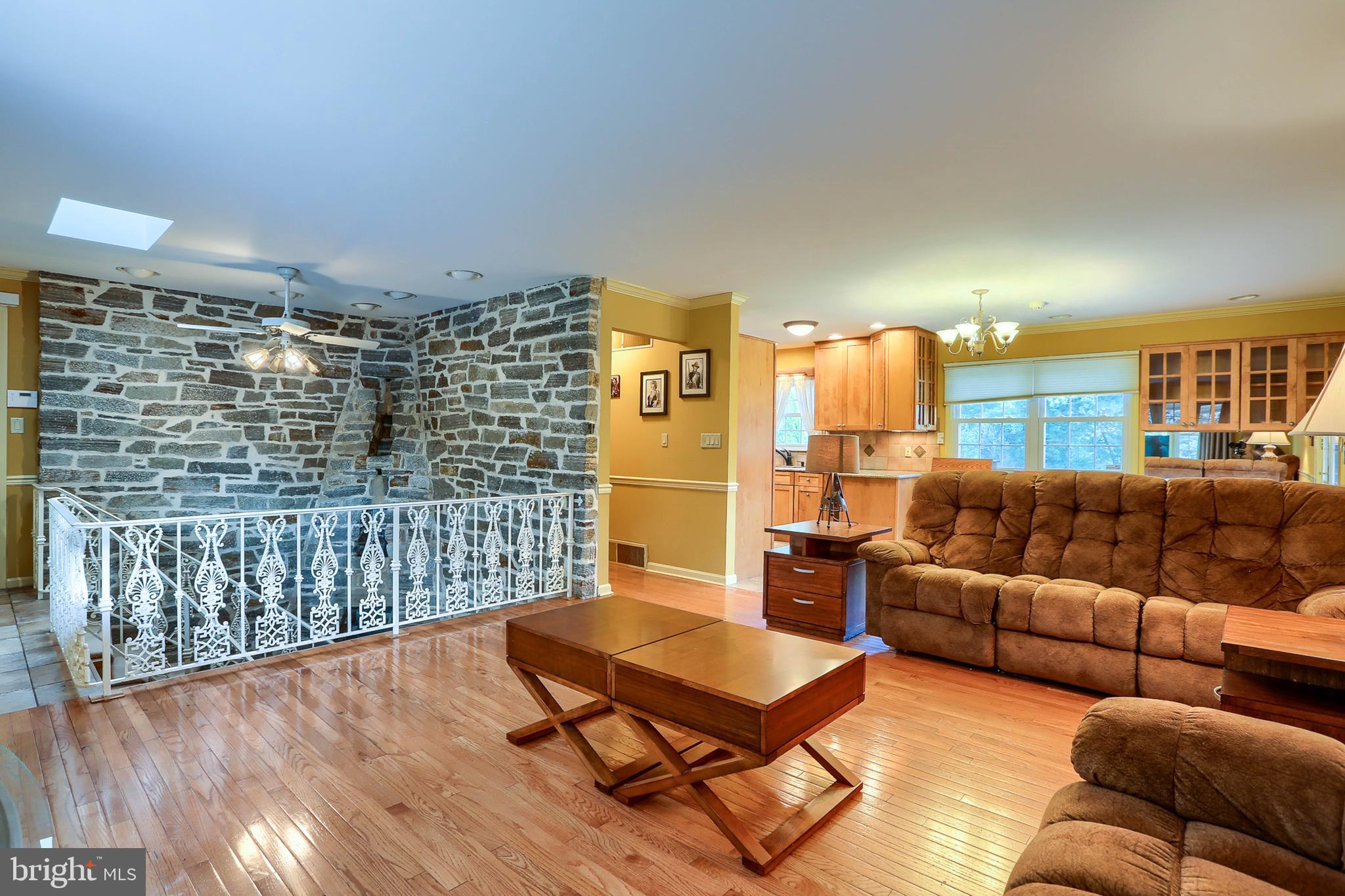 2173 Mapledale Road Elizabethtown, PA 17022 - Photo 10 of 108 Gallery Image 10