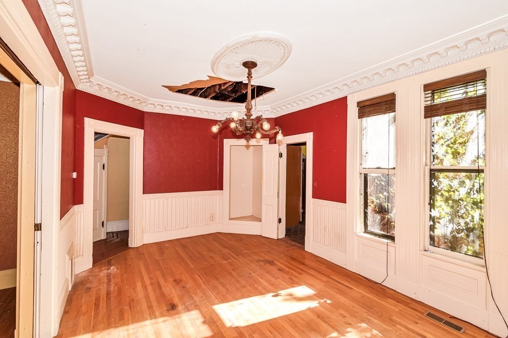 17 Mattoon Street Springfield, MA 01105 - Photo 11 of 42