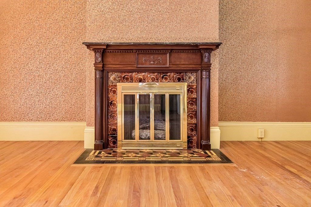 17 Mattoon Street Springfield, MA 01105 - Photo 7 of 42