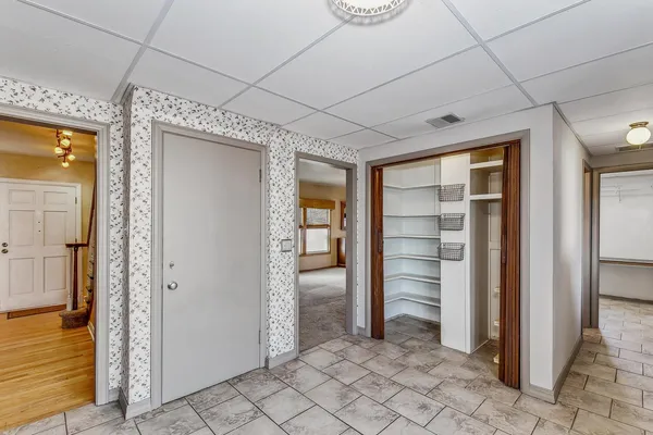 $320,000 | 32 Laurel Drive, Wichita, KS 67206