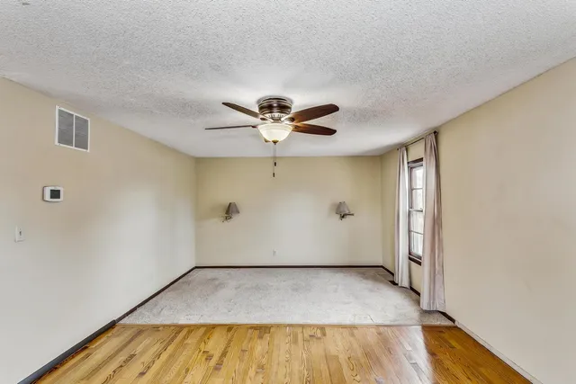 $320,000 | 32 Laurel Drive, Wichita, KS 67206