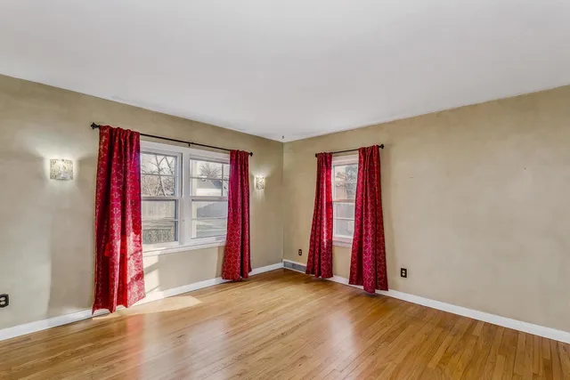 $320,000 | 32 Laurel Drive, Wichita, KS 67206