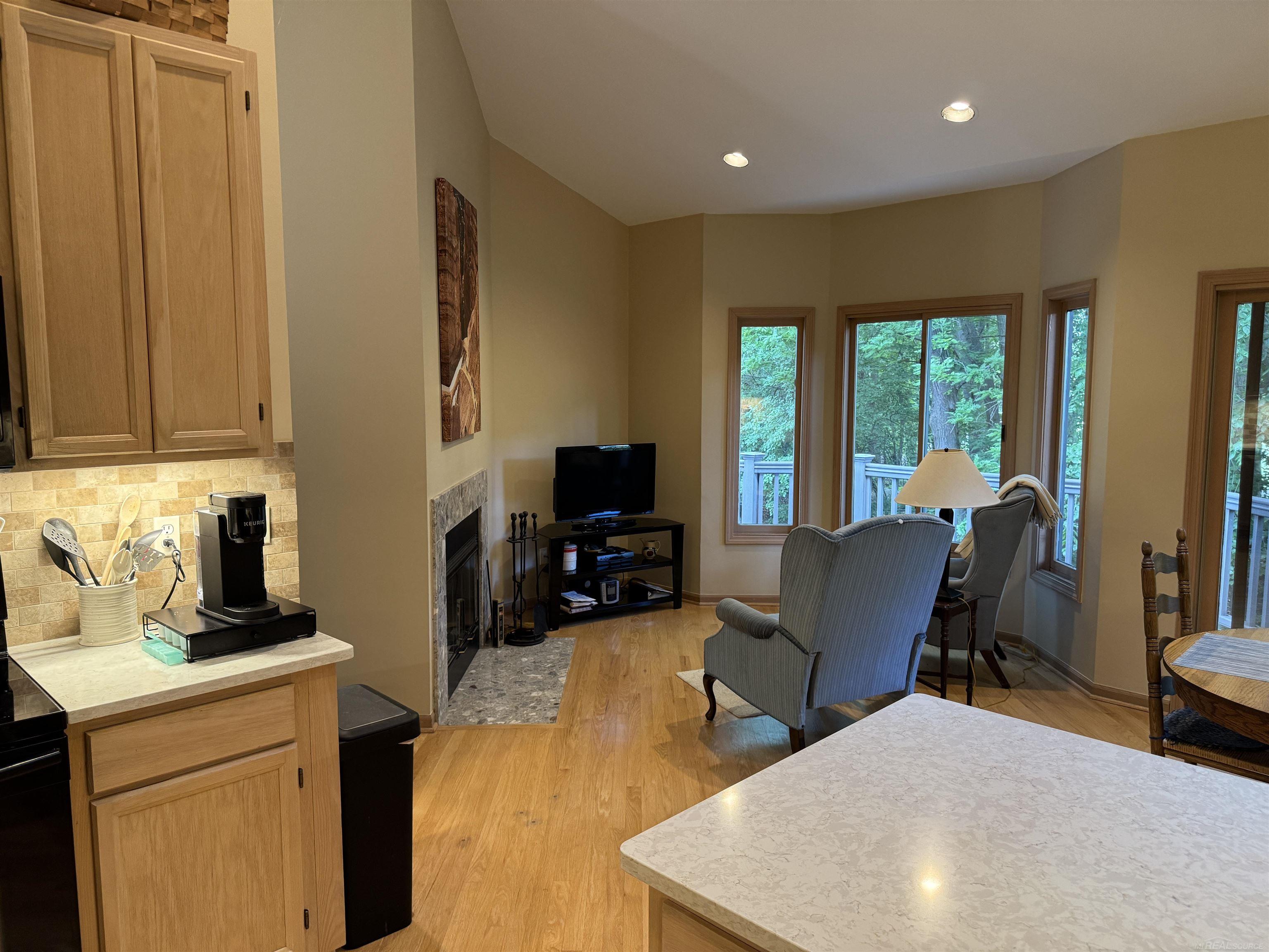 3375 Fairgrove Terrace, Unit #27 Rochester Hills, MI 48309 - Photo 24 of 41